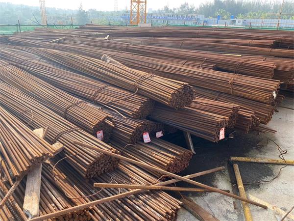 ���ս���S��